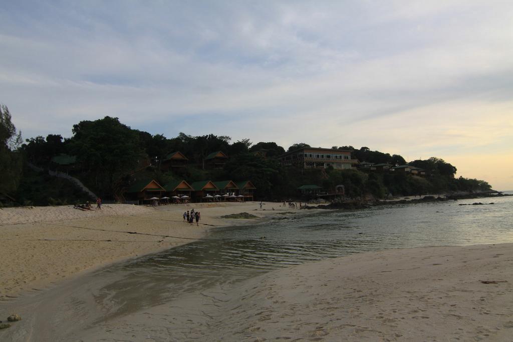 Mountain Resort Koh Lipe Extérieur photo
