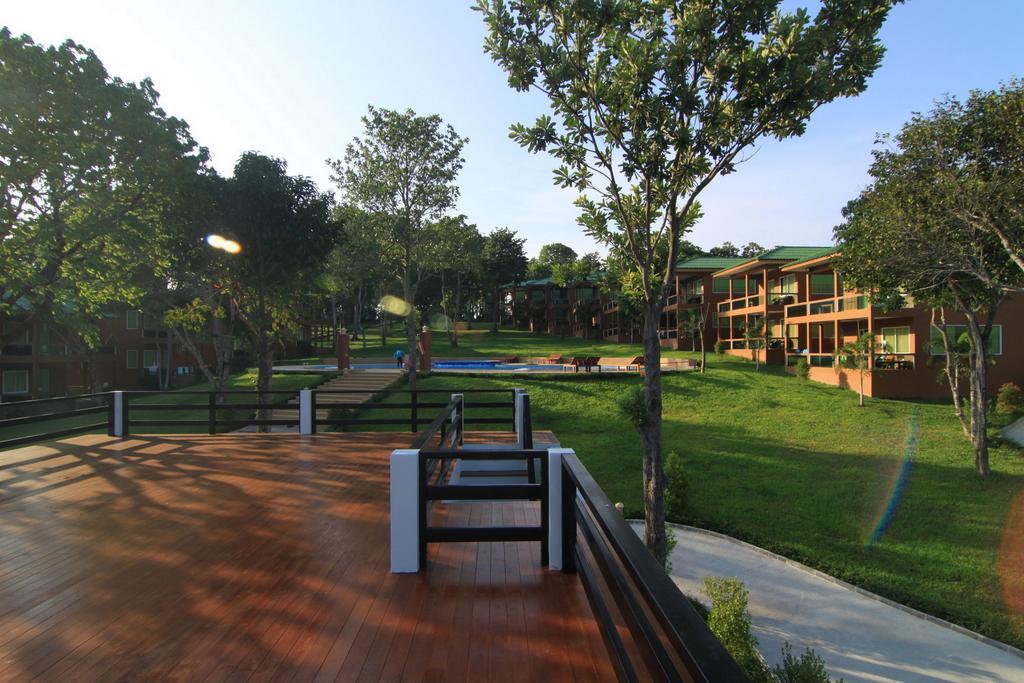 Mountain Resort Koh Lipe Extérieur photo