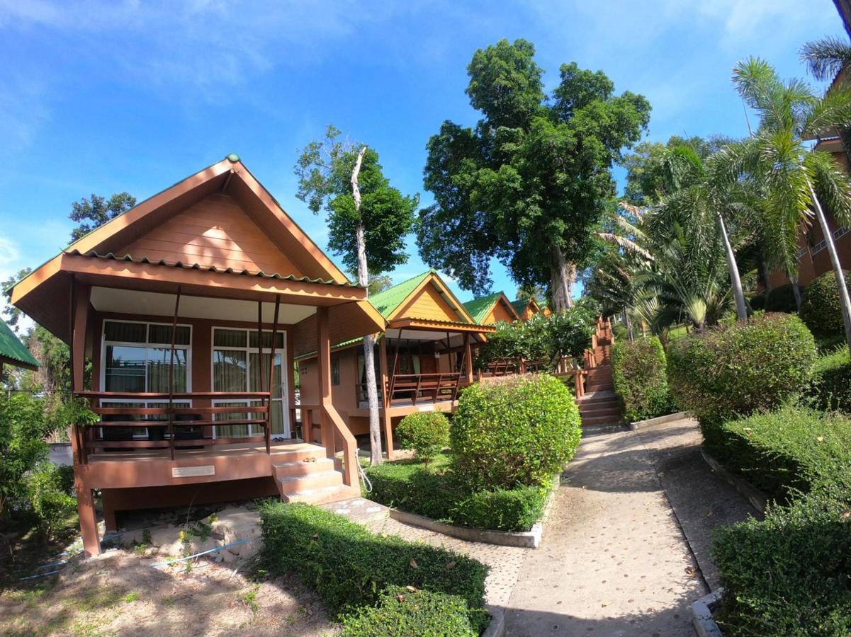 Mountain Resort Koh Lipe Extérieur photo